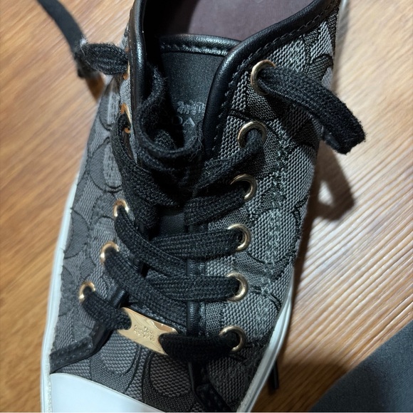Coach Women's Empire Sneaker Shoe Size 8.5 Black Signature Print Casual Low Top - Picture 7 of 7
